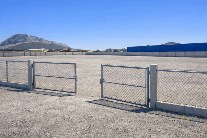 Prime Industrial Land for Sale in Al Hail Industrial Area – Fujairah