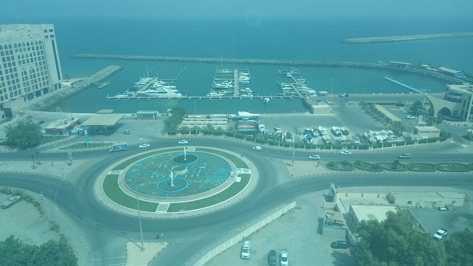 Apartment for Rent with Direct Sea View on Fujairah Corniche